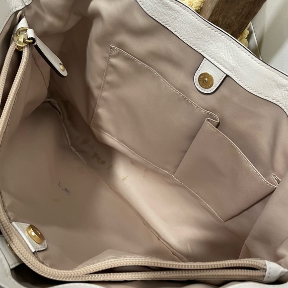 Coach F24961 Women´s Handbag (Color: White)